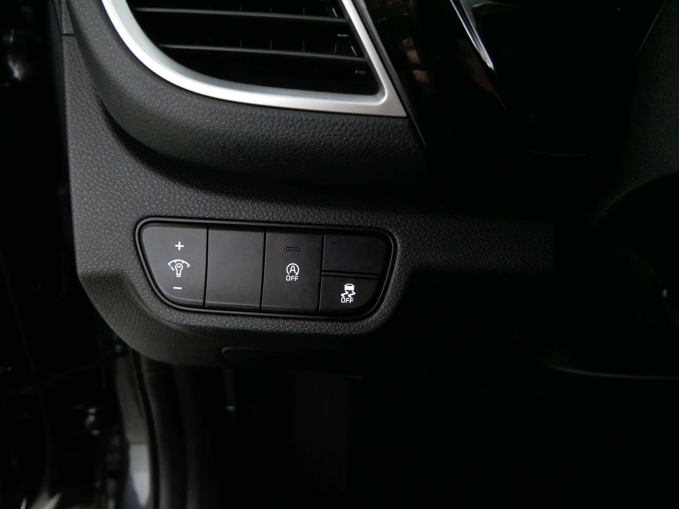 Used 2024 Kia Seltos S AWD/4WD image 26