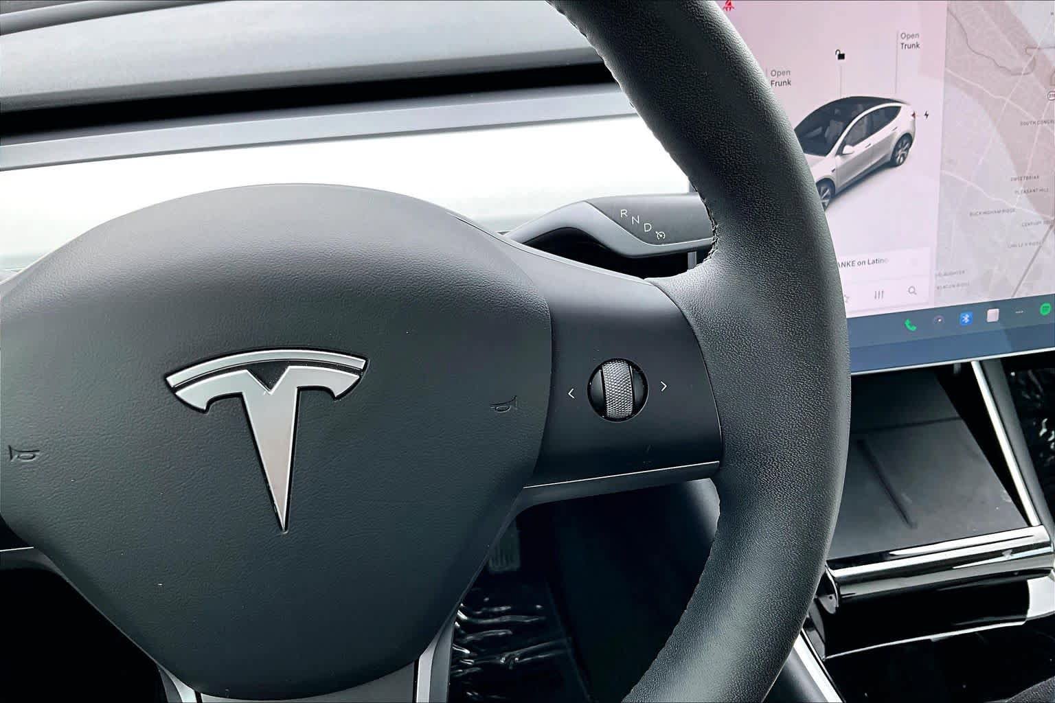Used 2021 Tesla Model Y Long Range AWD/4WD image 24