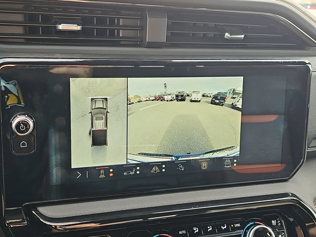 Used 2024 GMC Sierra 1500 AT4 w/ Technology Package AWD/4WD image 13