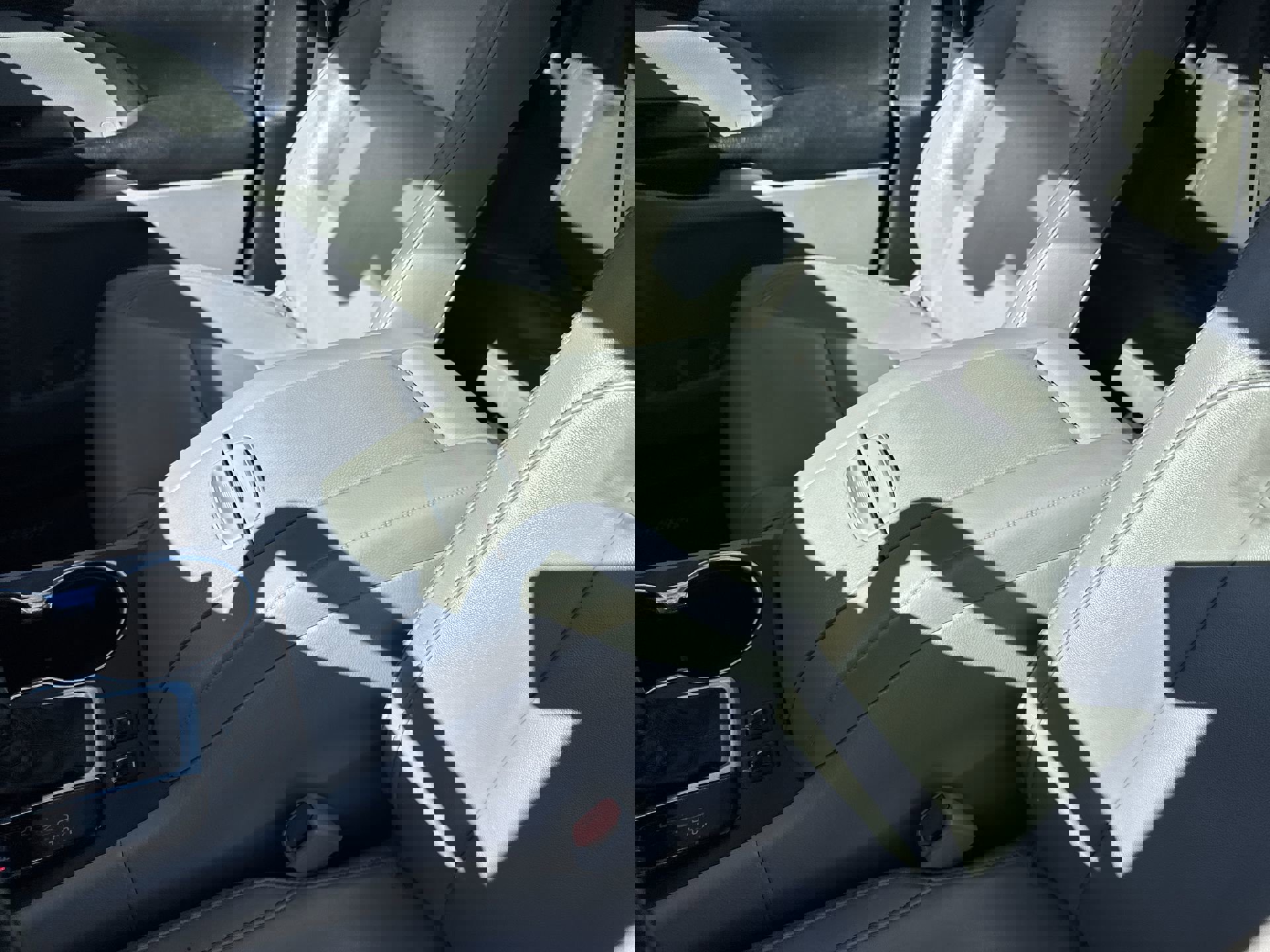 Used 2018 Toyota Highlander XLE image 28