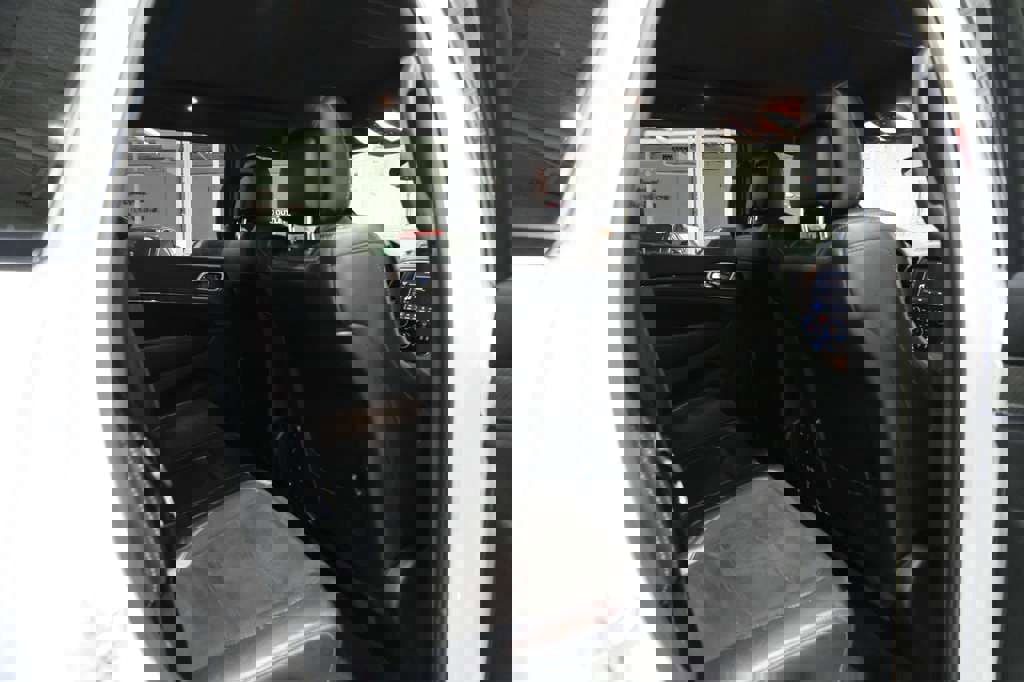 Used 2018 Jeep Grand Cherokee SRT w/ Trailer Tow Group IV image 24