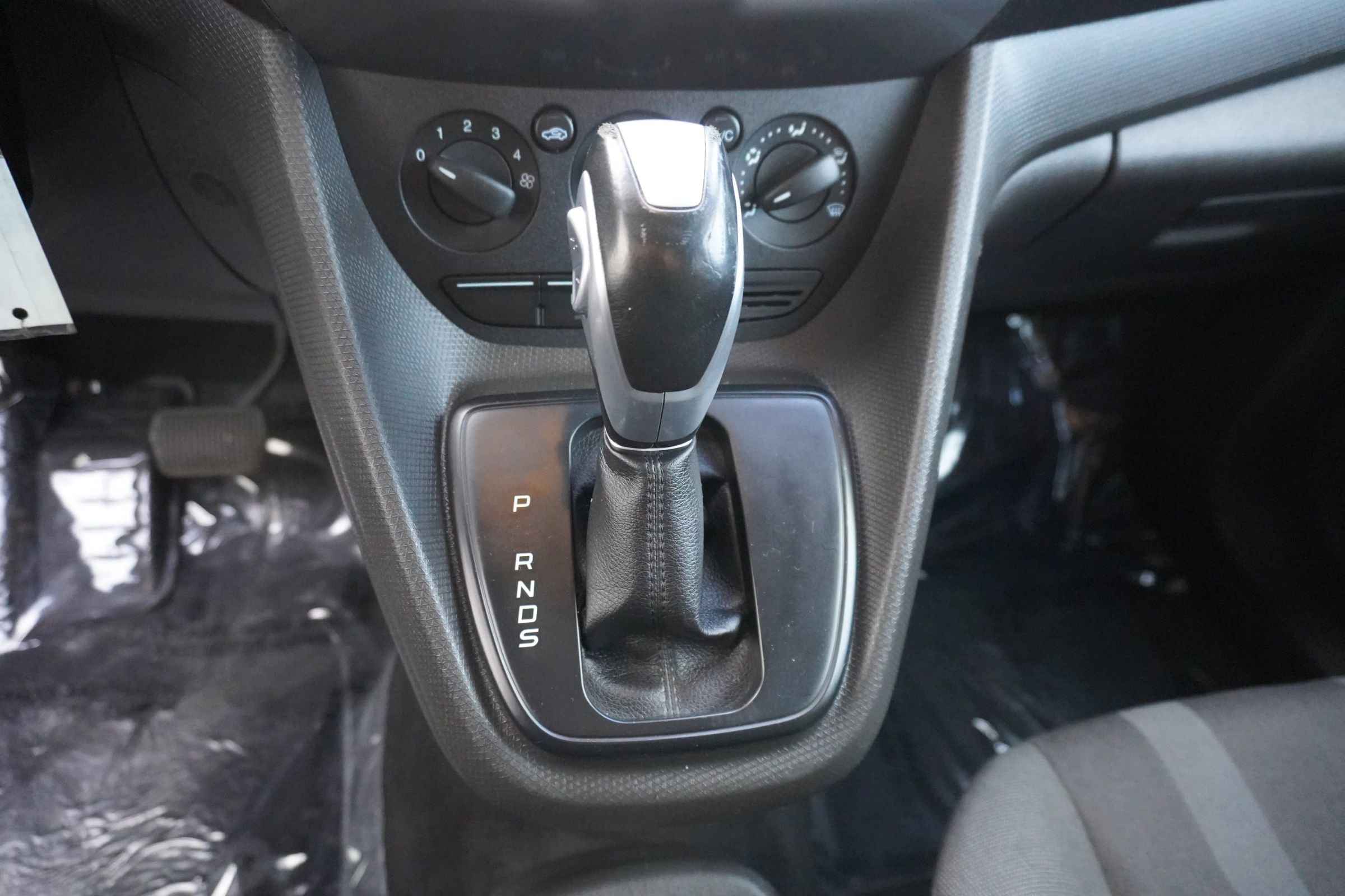 Used 2014 Ford Transit Connect XLT image 15