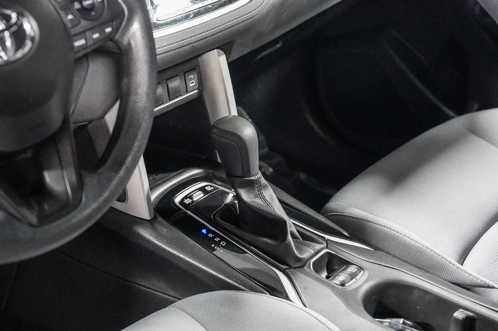 Certified 2025 Toyota Corolla Cross AWD Hybrid image 24