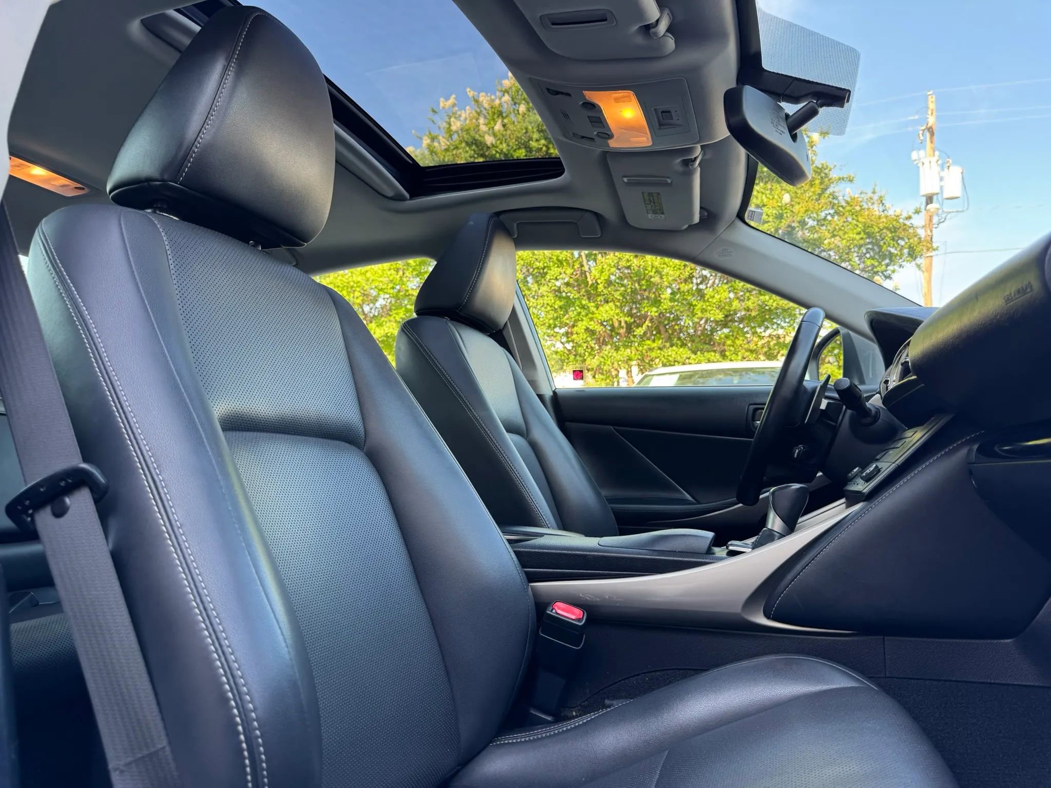 Used 2015 Lexus IS 250 w/ Navigation System Package RWD image 24