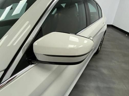 Used 2017 BMW 540i xDrive AWD/4WD image 12