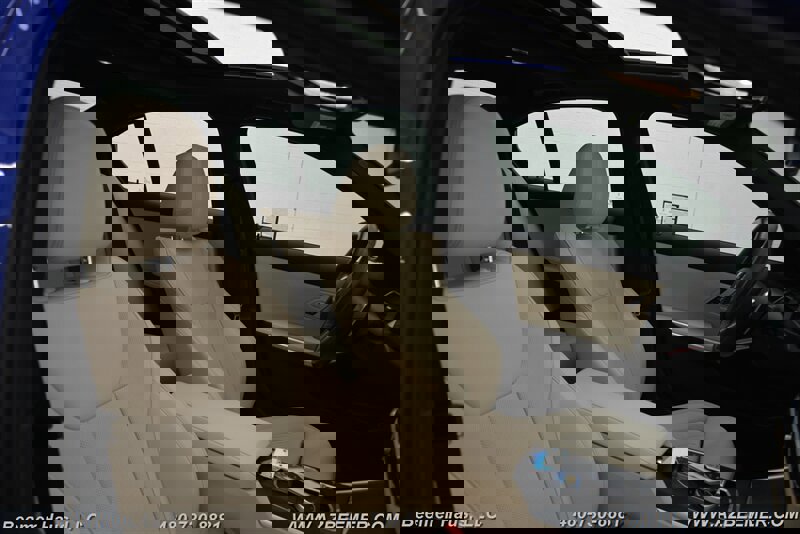 Used 2024 BMW 330i Sedan w/ M Sport Package RWD image 16