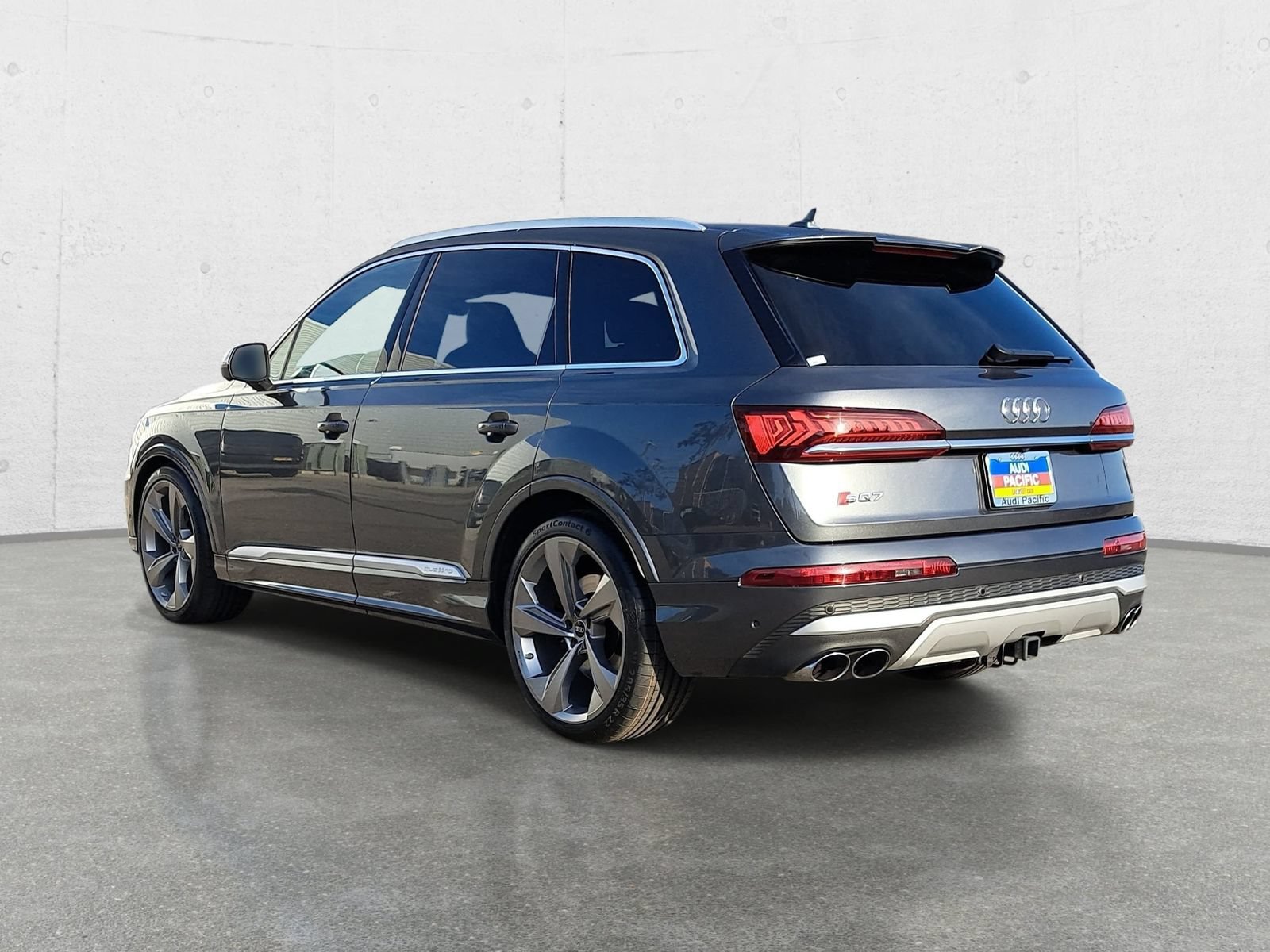 Used 2024 Audi SQ7 Premium Plus AWD/4WD image 7