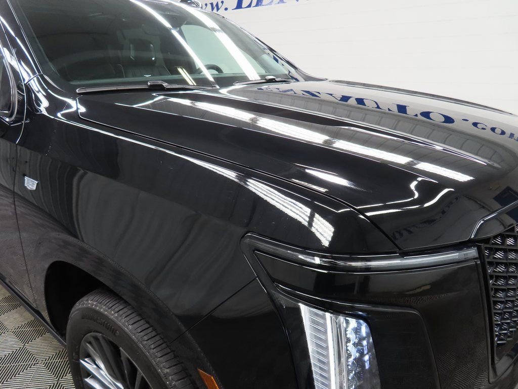 Used 2026 Cadillac Escalade Platinum Sport w/ LPO, Floor Liner Package image 32