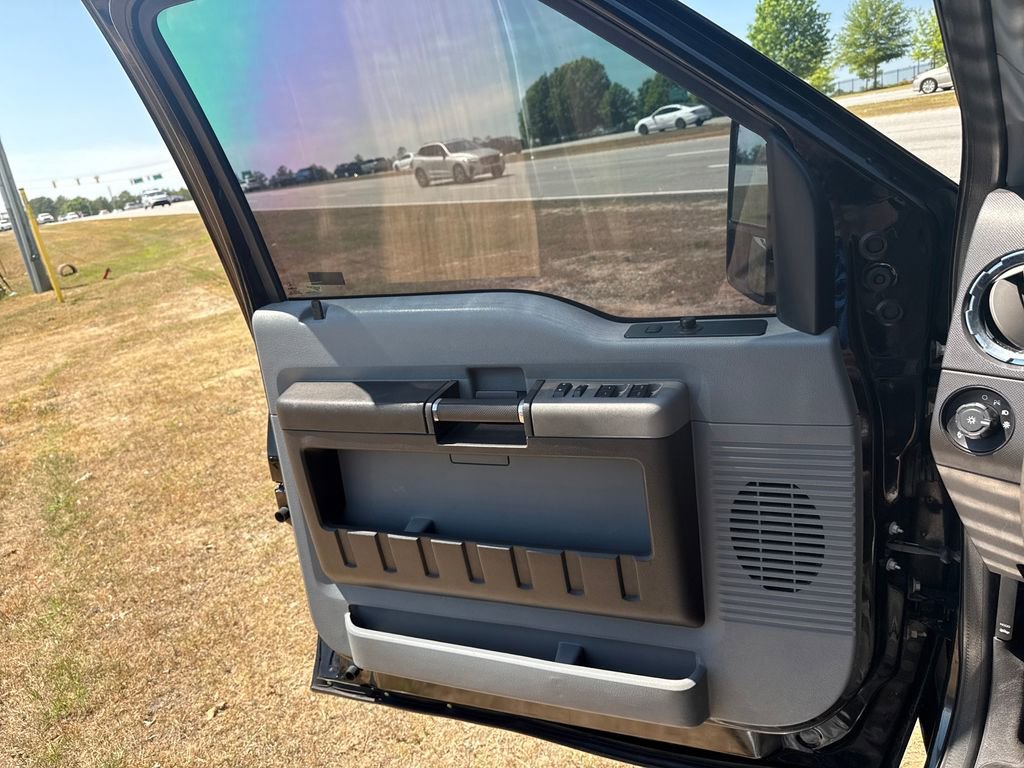 Used 2013 Ford F250 XLT w/ XLT Premium Pkg image 17