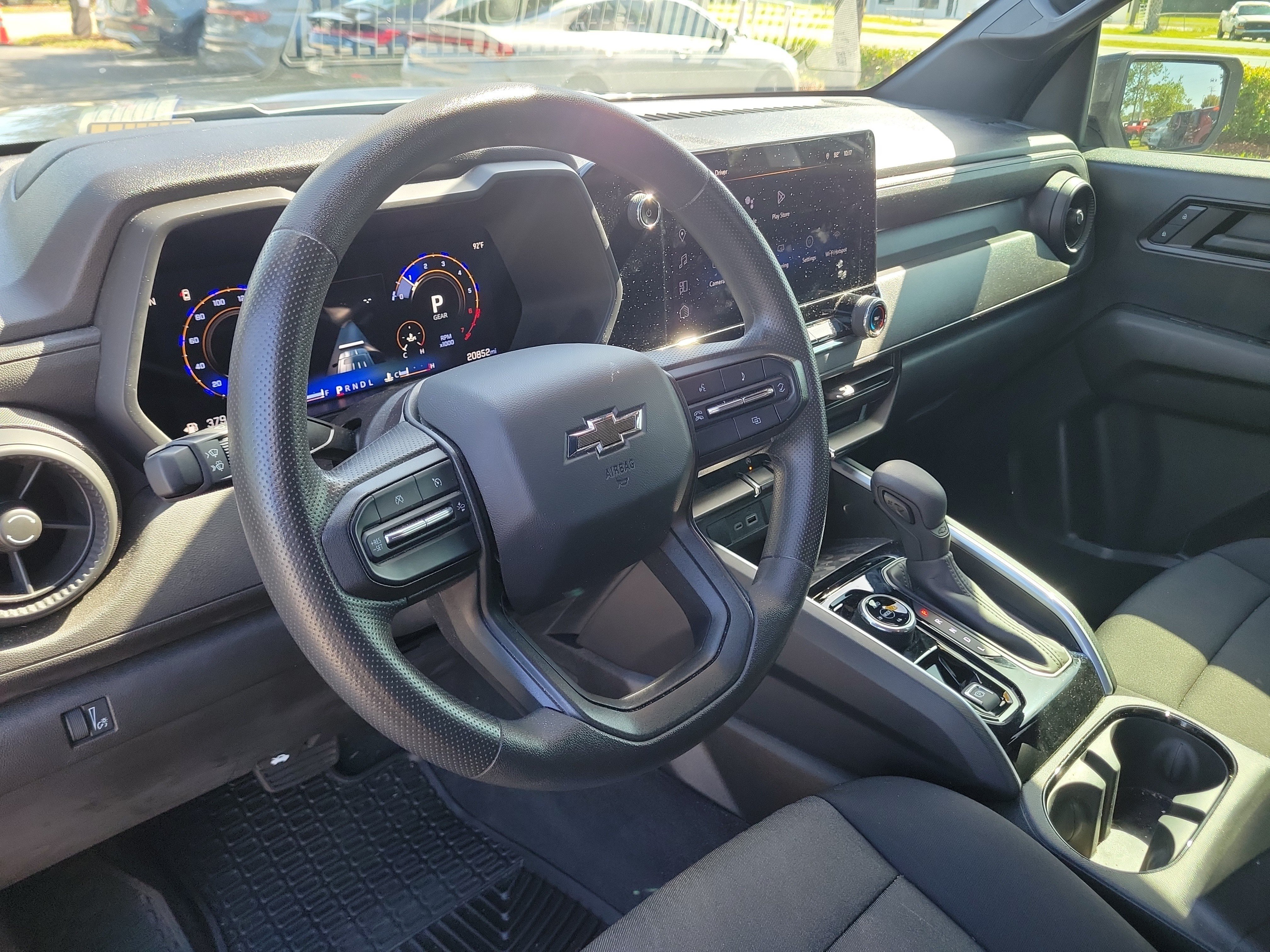 Used 2024 Chevrolet Colorado Trail Boss w/ Technology Package AWD/4WD image 22