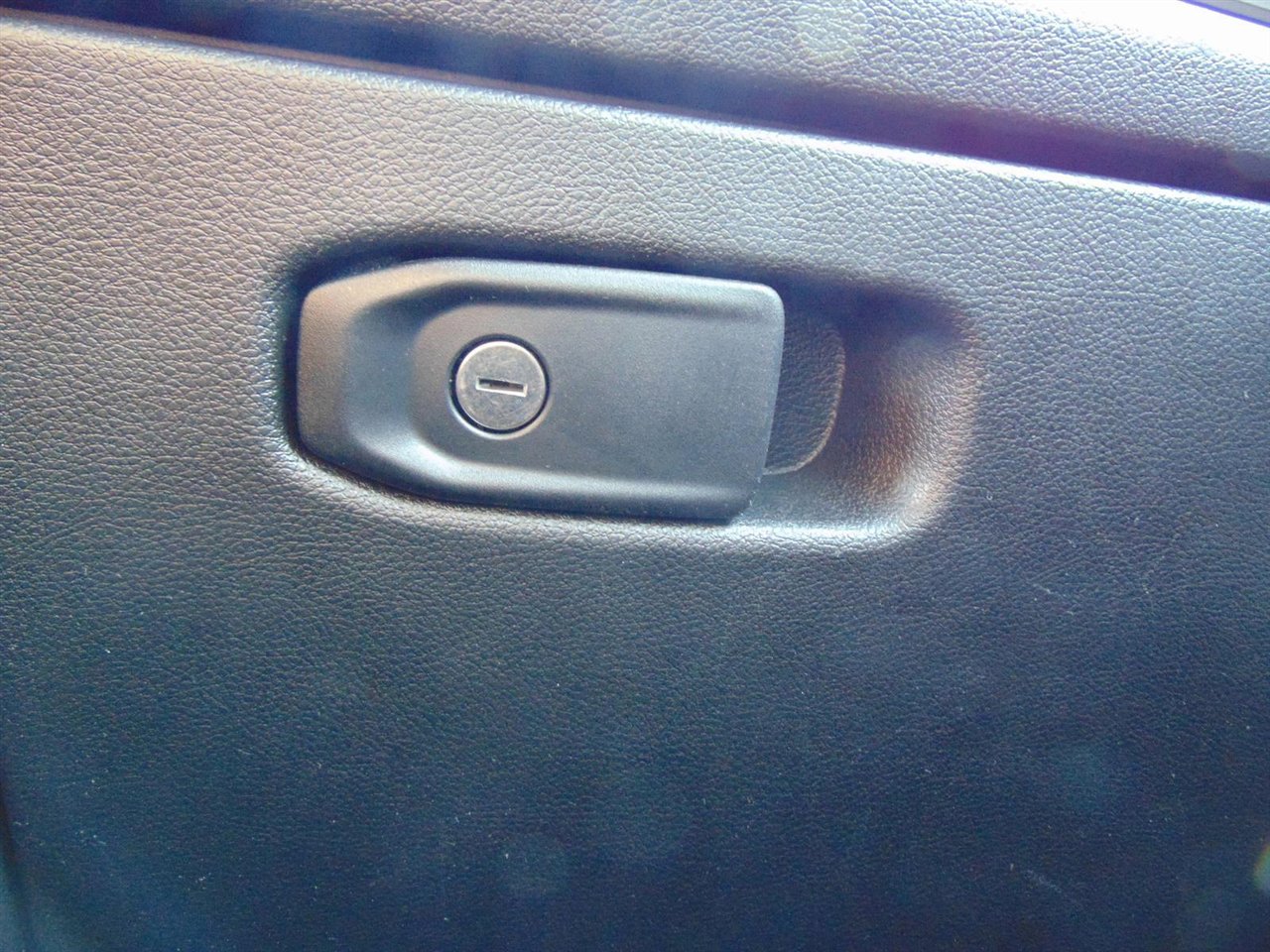 Used 2023 Jeep Grand Cherokee 4WD 4xe image 29