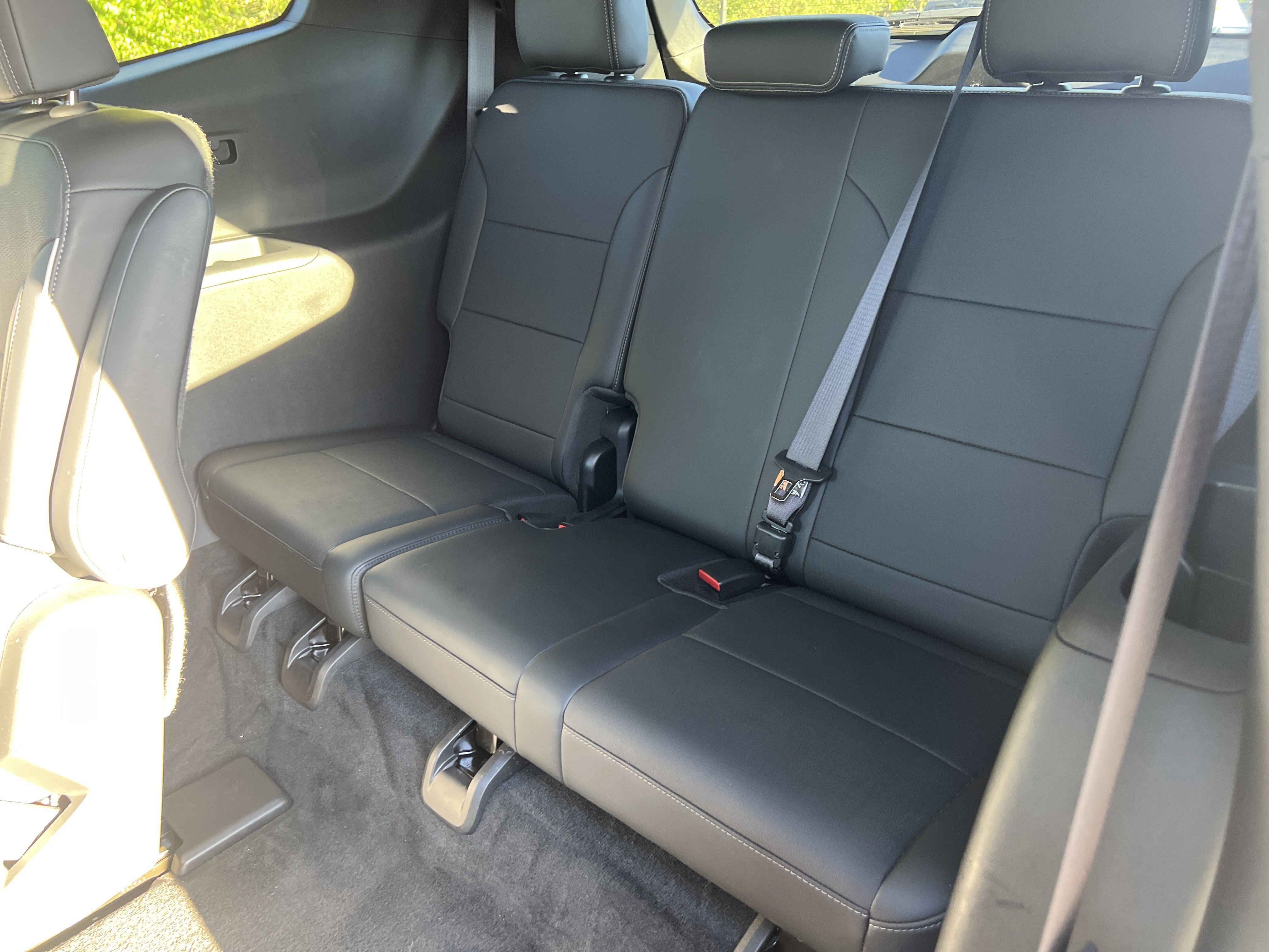 Used 2025 Buick Enclave Preferred AWD/4WD image 14
