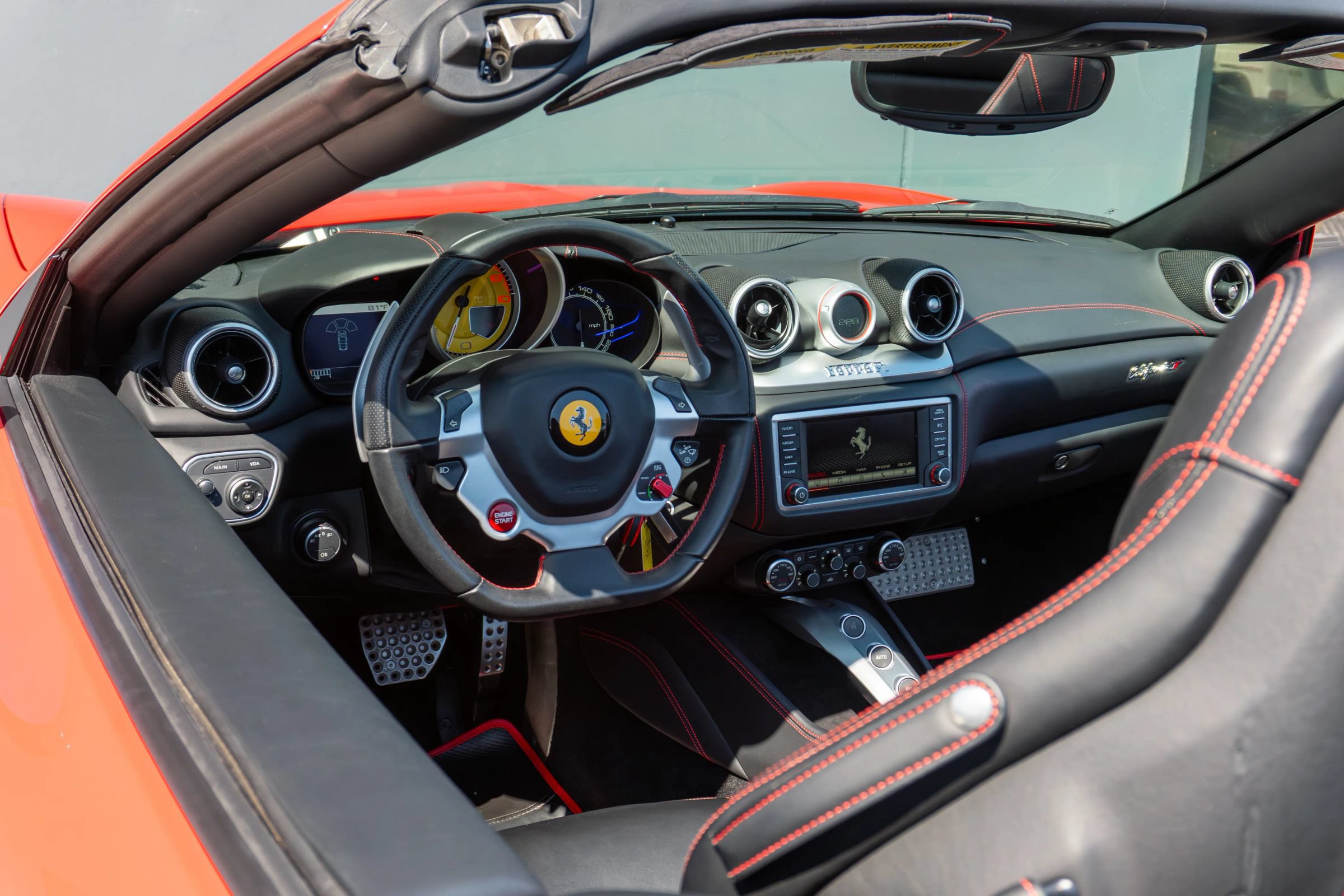 Used 2017 Ferrari California T RWD image 59