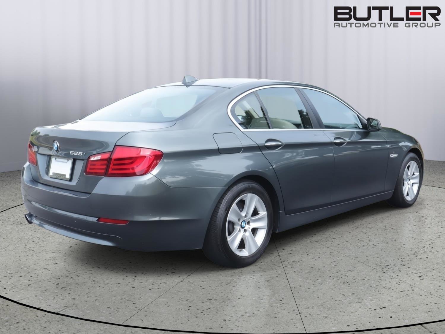 Used 2013 BMW 528i Sedan RWD image 6