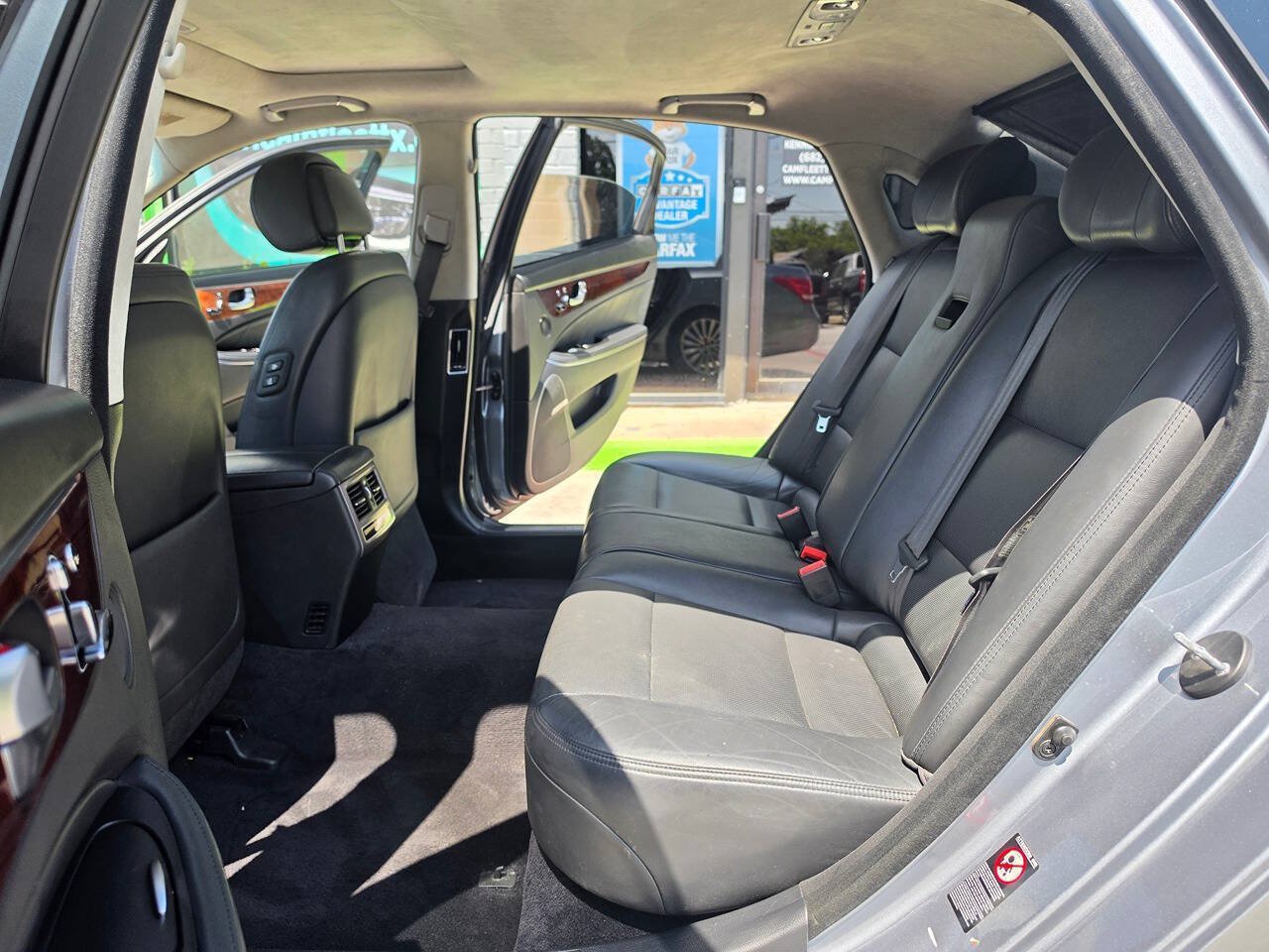 Used 2016 Hyundai Equus Signature RWD image 21