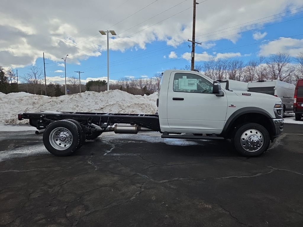 New 2026 RAM 5500 Tradesman AWD/4WD image 2