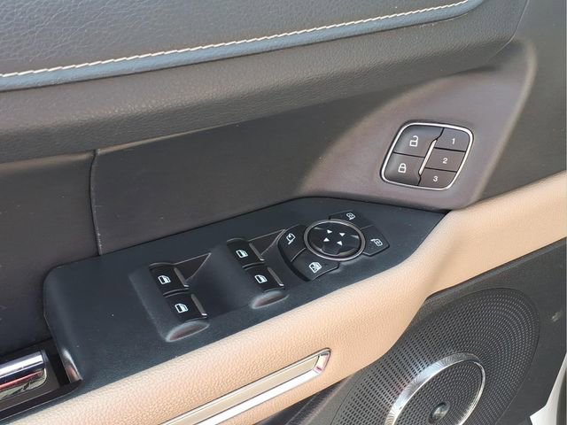 Used 2023 Ford Expedition Limited image 17