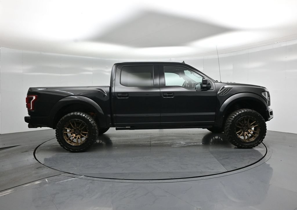 Used 2019 Ford F150 Raptor w/ Equipment Group 802A Luxury AWD/4WD image 27