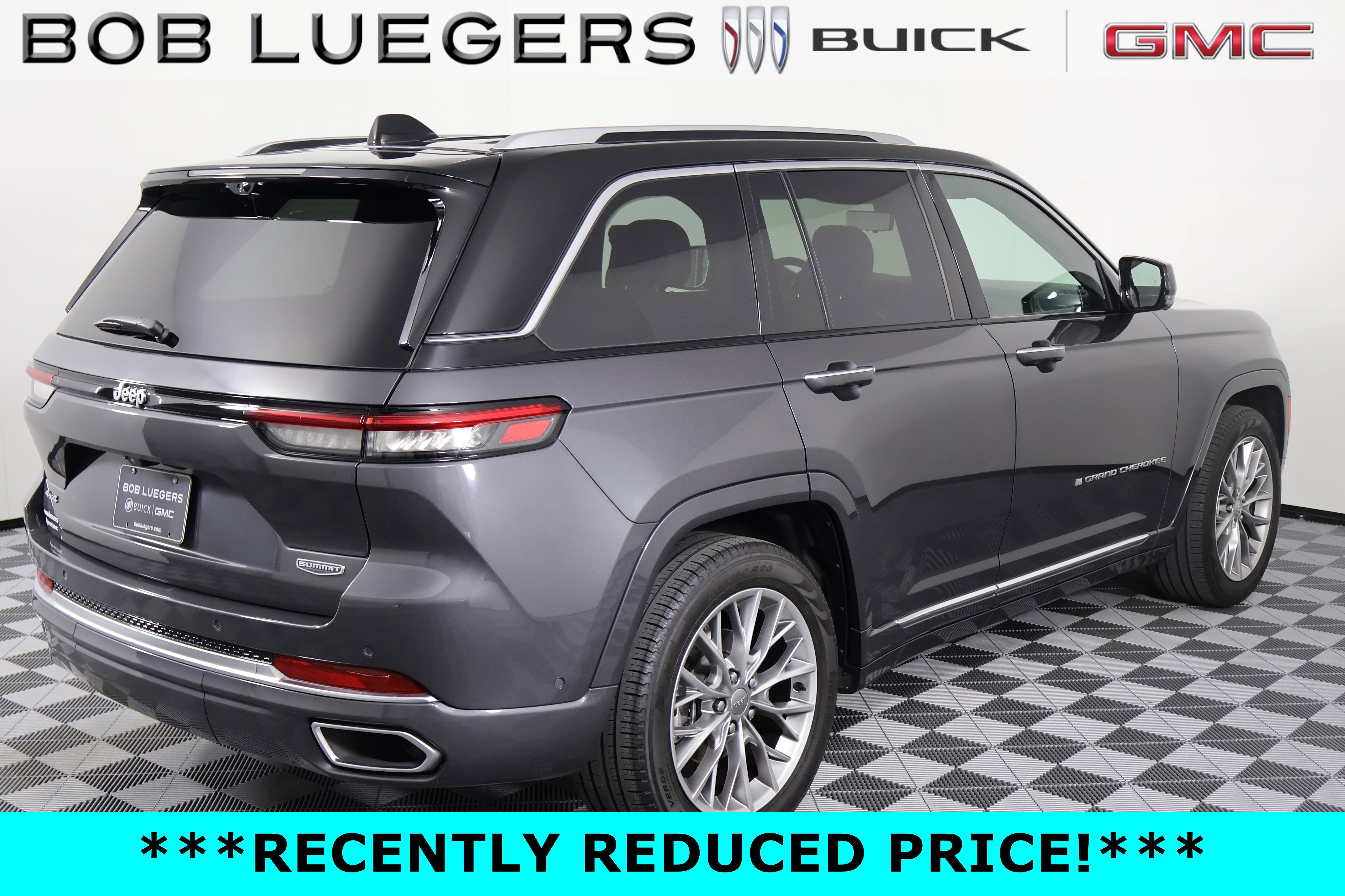 Used 2022 Jeep Grand Cherokee Summit w/ Adv Protech Group IV AWD/4WD image 7
