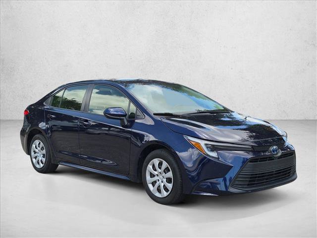 Used 2023 Toyota Corolla LE FWD image 3