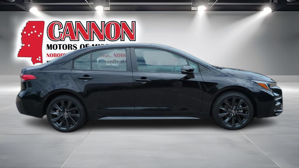 Used 2024 Toyota Corolla SE FWD image 4