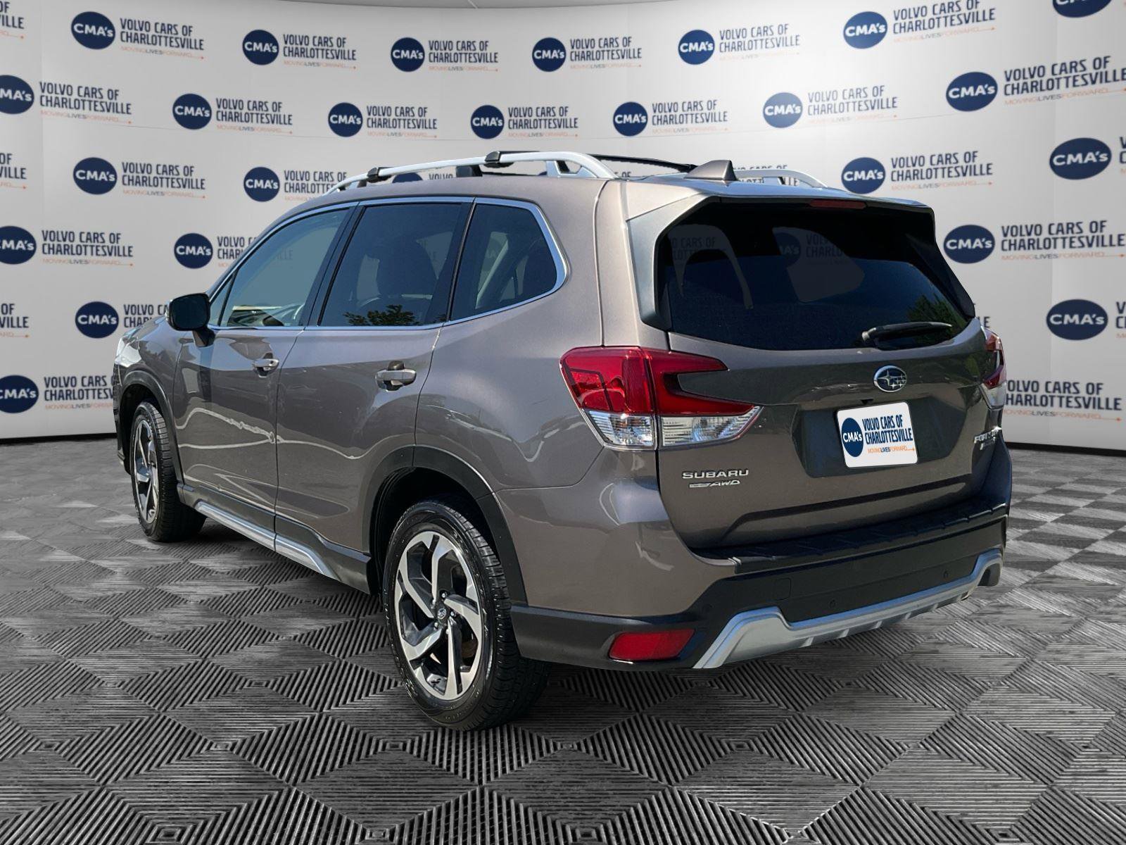 Used 2023 Subaru Forester Touring AWD/4WD image 3