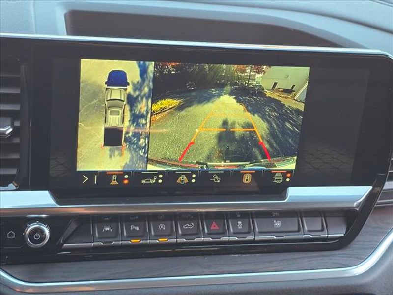 New 2026 GMC Sierra 1500 SLT image 13