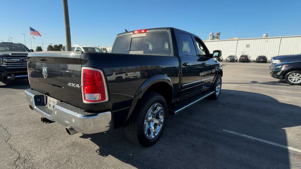 Used 2017 RAM 1500 Laramie w/ Convenience Group AWD/4WD image 8