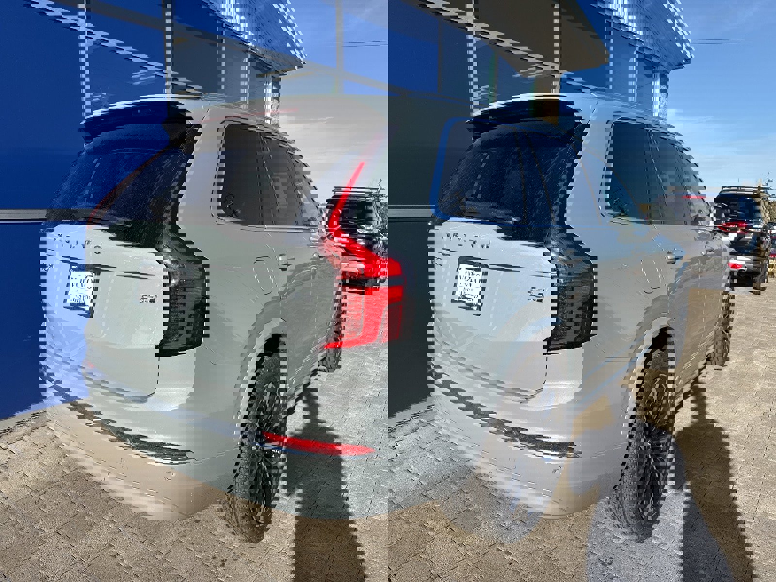 New 2026 Volvo XC90 B6 Ultra image 6