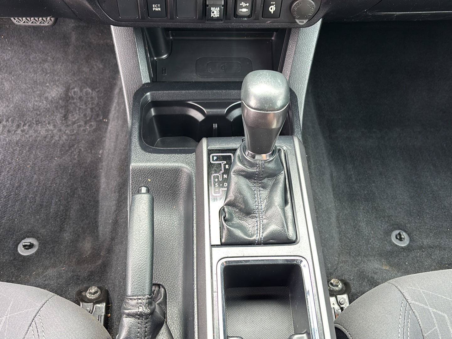 Used 2019 Toyota Tacoma TRD Off-Road AWD/4WD image 34