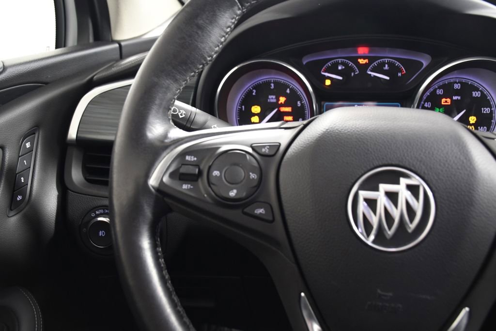 Used 2019 Buick Envision Essence image 29
