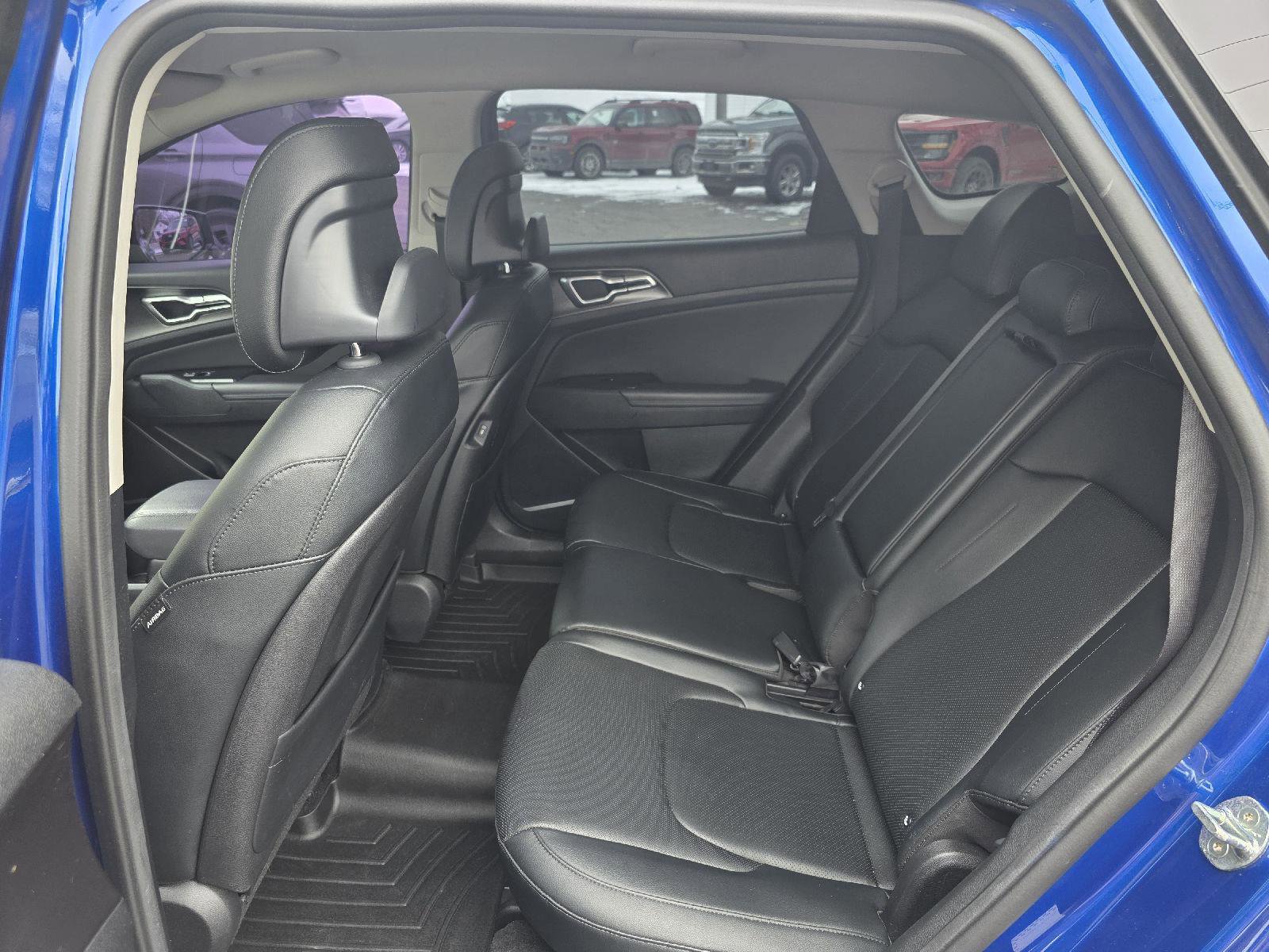 Used 2023 Kia Sportage EX image 24