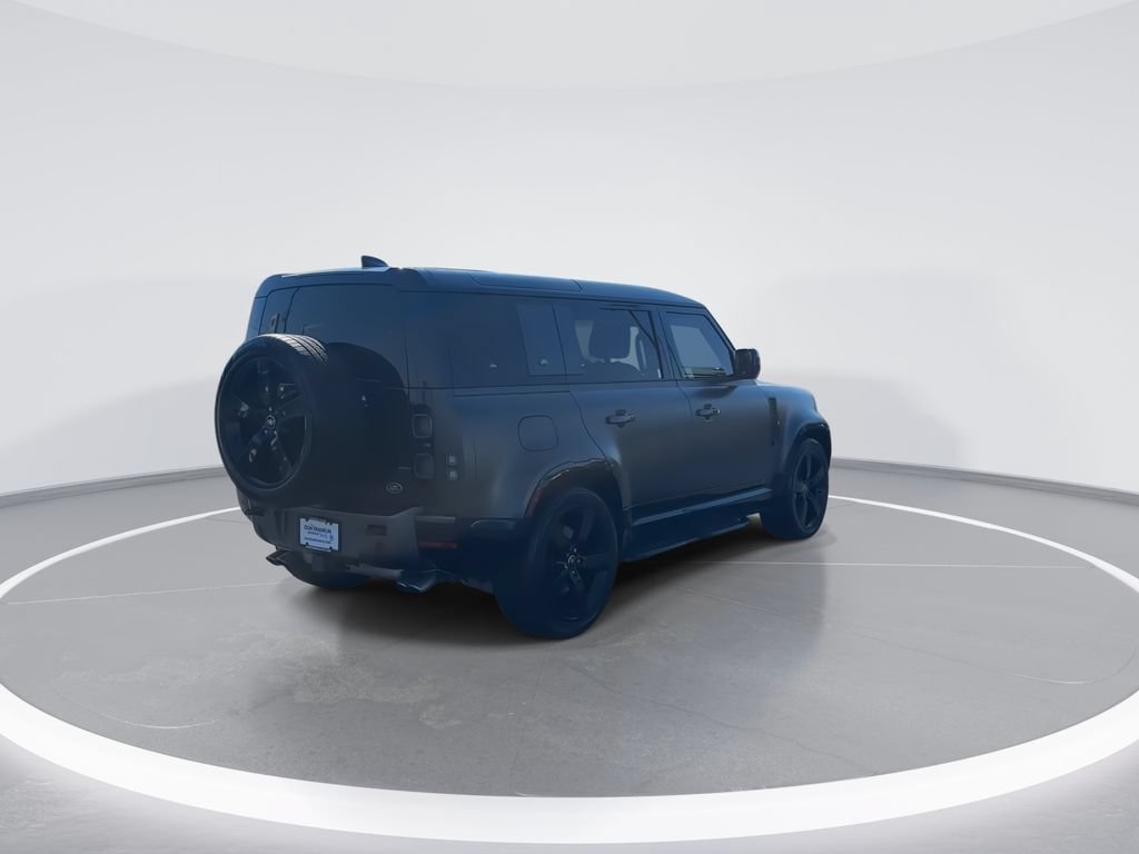 Used 2023 Land Rover Defender 110 AWD/4WD image 8