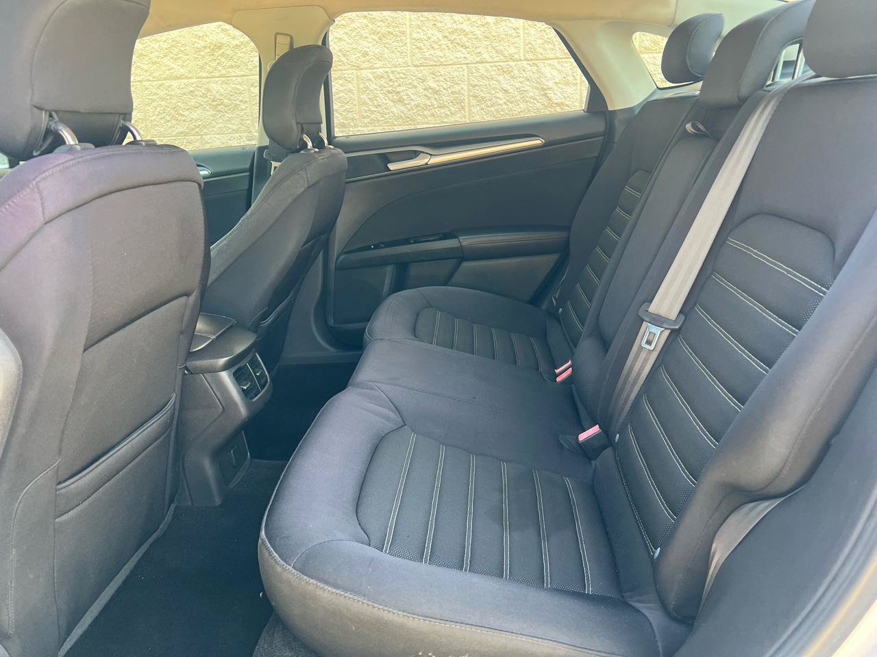 Used 2013 Ford Fusion SE FWD image 10