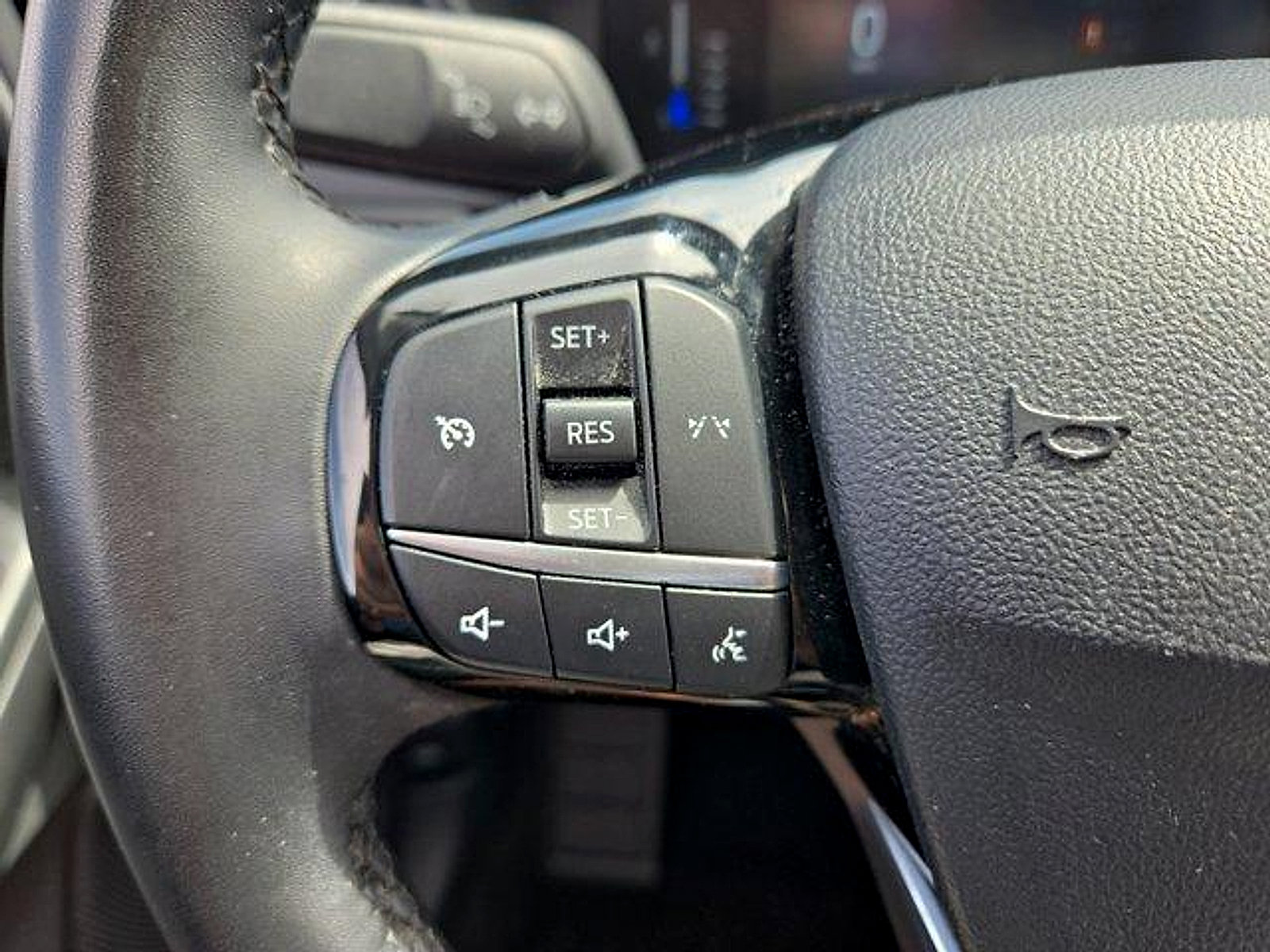 Certified 2023 Ford Escape Active AWD/4WD image 14