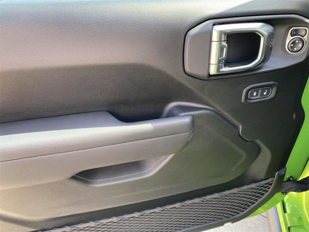 New 2025 Jeep Gladiator Sport image 37