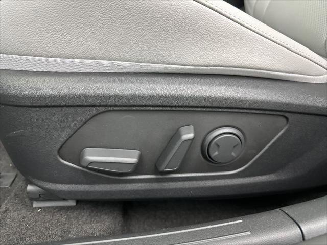 New 2026 Hyundai Elantra Limited image 10