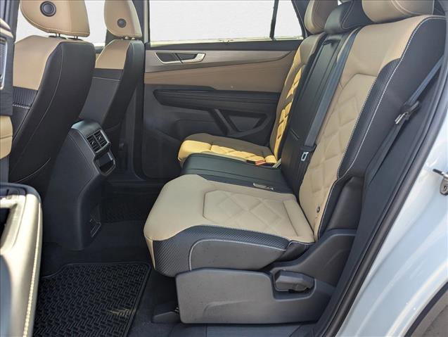 New 2026 Volkswagen Atlas Cross Sport SE image 14