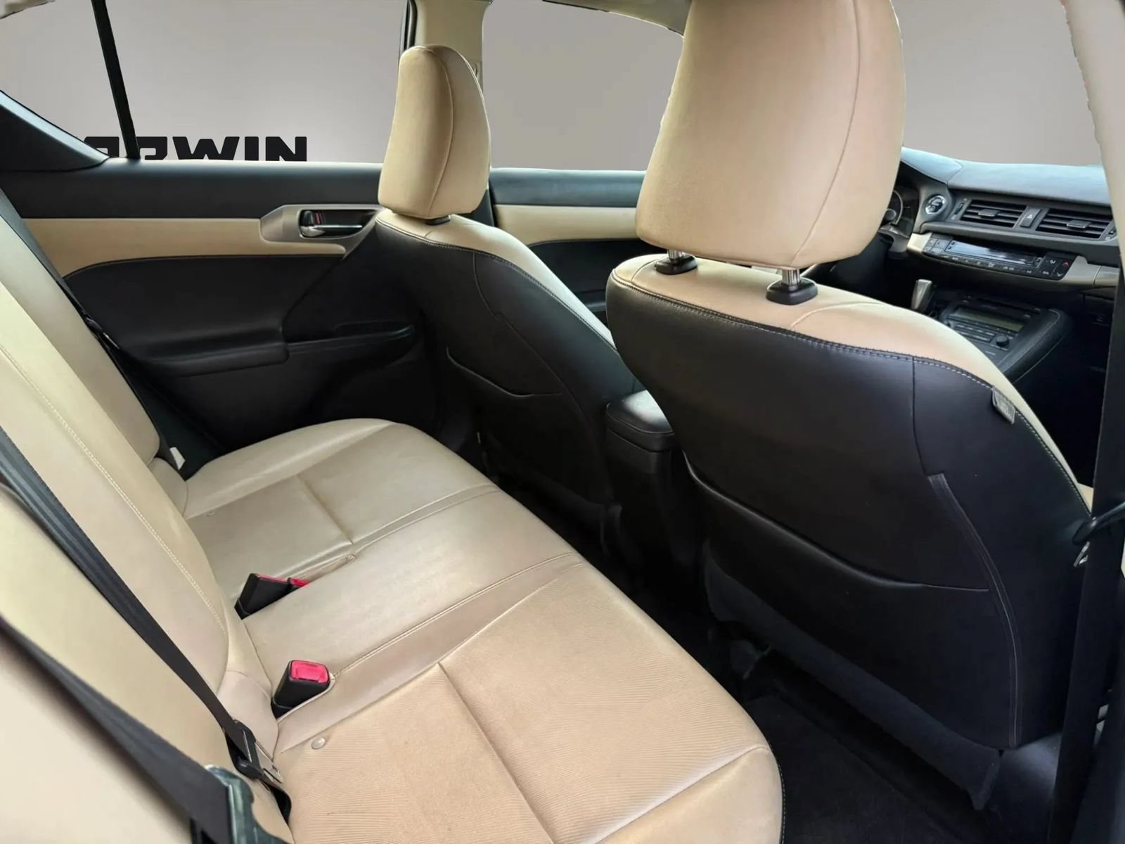 Used 2014 Lexus CT 200h FWD image 28