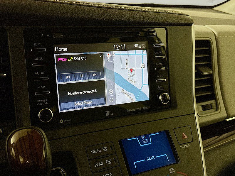 Used 2020 Toyota Sienna Limited Premium image 15