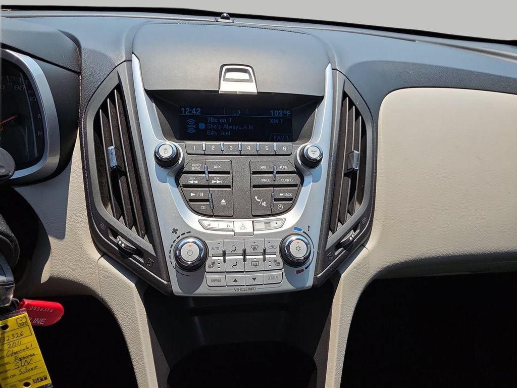 Used 2011 Chevrolet Equinox LT FWD image 18