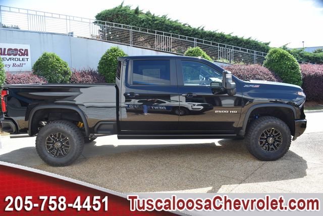 New 2026 Chevrolet Silverado 2500 ZR2 AWD/4WD image 11