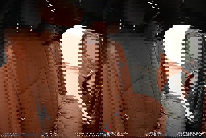 Used 2023 BMW 760i xDrive w/ Parking Assistance Package image 23