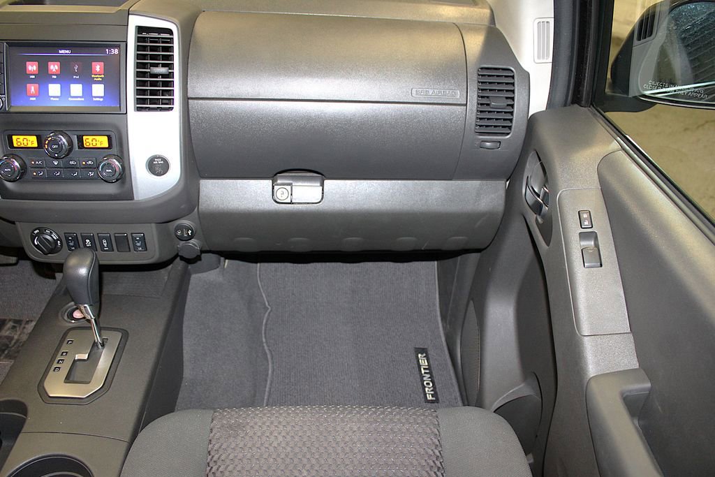 Used 2020 Nissan Frontier SV AWD/4WD image 26