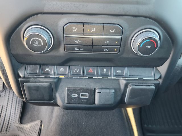 Used 2024 Chevrolet Silverado 1500 Custom image 18