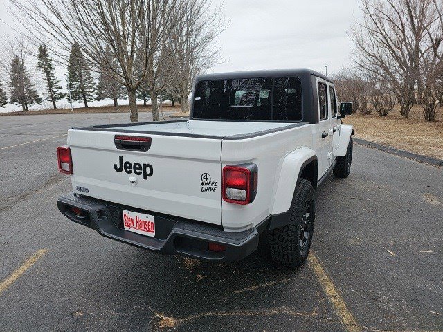 Used 2022 Jeep Gladiator Willys image 6