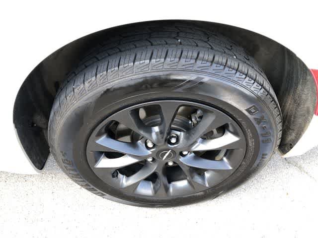 Used 2021 Chrysler Pacifica Touring-L w/ S Appearance Package AWD/4WD image 21