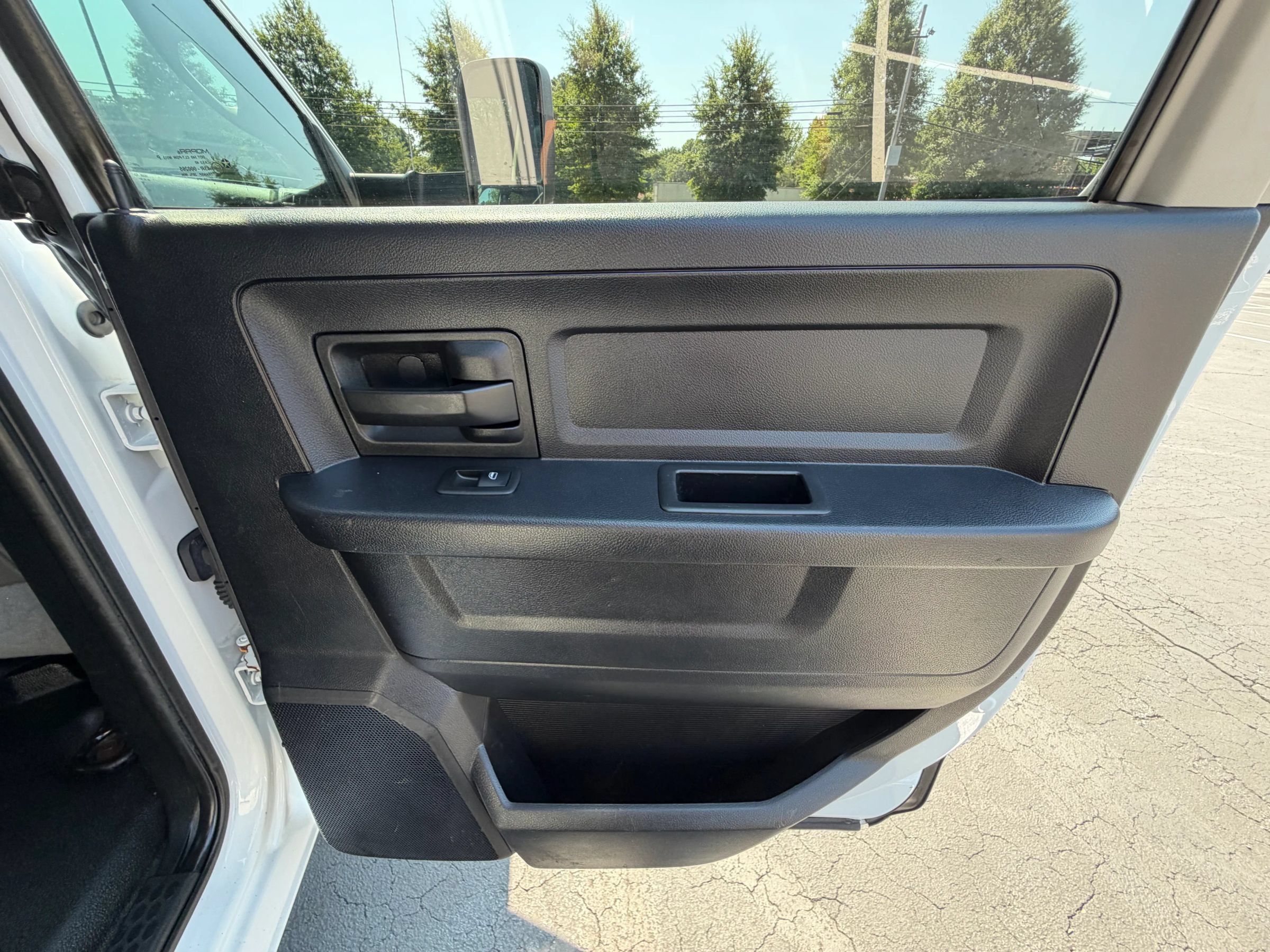 Used 2014 RAM 5500 Tradesman w/ Ambulance Prep Group AWD/4WD image 22