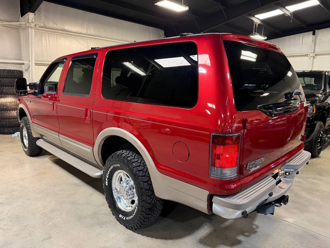 Used 2002 Ford Excursion Limited image 2
