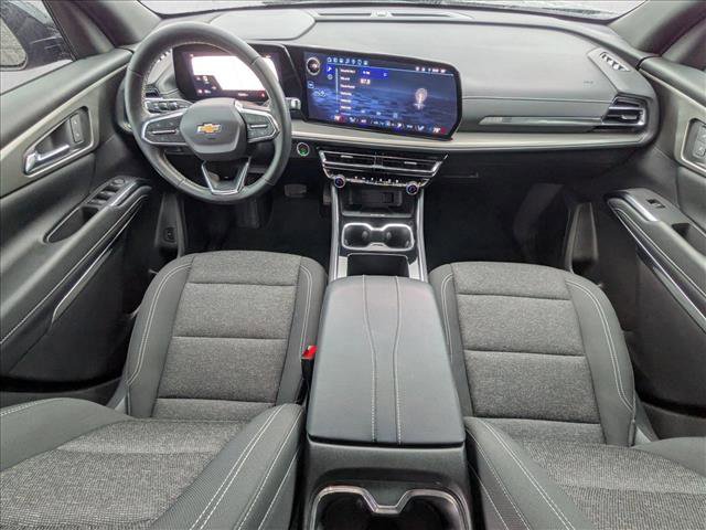 Certified 2025 Chevrolet Traverse LT w/ Driver Confidence Package image 18